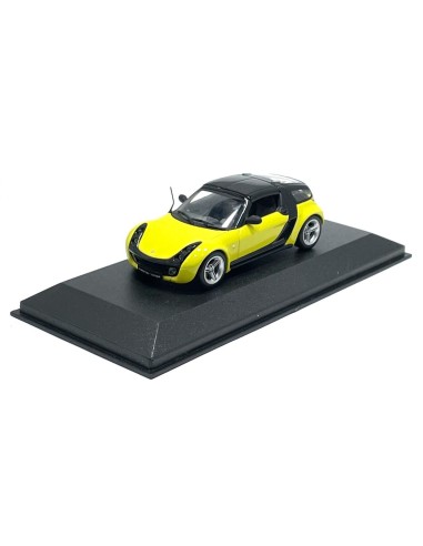 Smart Roadster Coupé Amarelo Brilhante - 1:43 - Minichamps