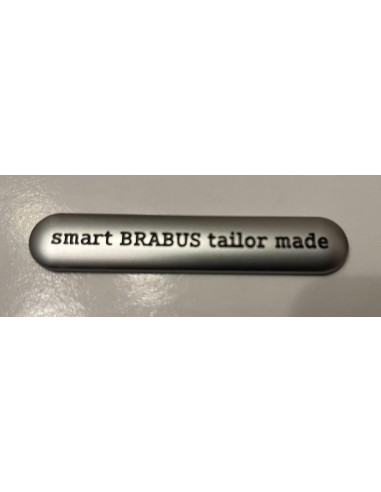 AUFKLEBER MIT EMBLEM „SMART BRABUS TAILOR MADE“