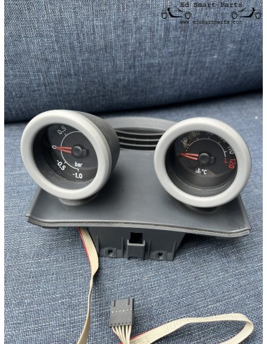 Smart Roadster Dashboard Pods black dials