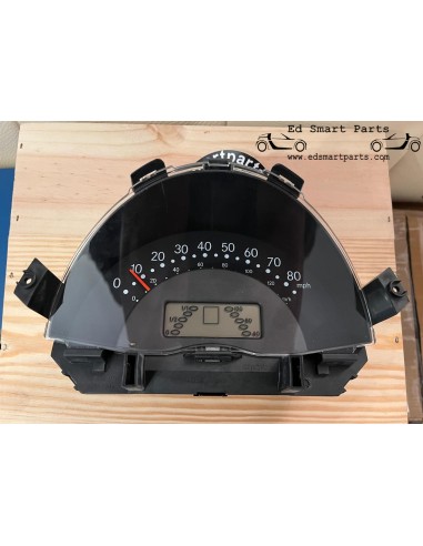 0010140V001000000, TACHOMETER MPH KOMBIINSTRUMENT. NAVIGATIONSSYSTEM