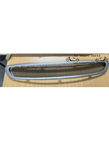 Parrilla plateada del Smart ForTwo 451