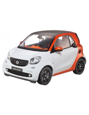 Coche modelo Norev Smart C453 Fortwo Passion Edition 1 blanco a escala 1:18