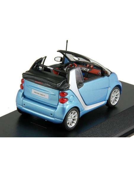 smart fortwo cabrio 451 1:43 azzurro