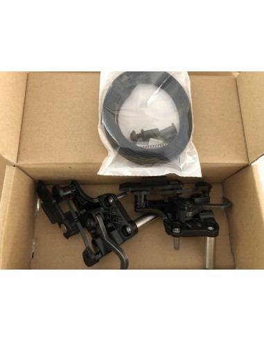 Fixations des loquets avant au montant A pour Smart ForTwo 451