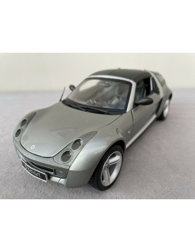 Smart Roadster Coupé Glance Grau 1/18 Kyosho